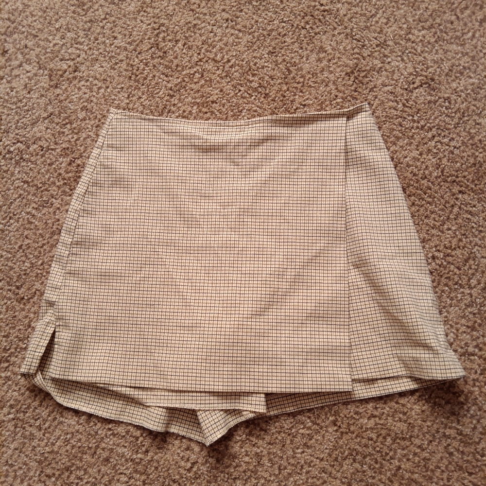 Plaid Skirt/Short size 9/10 by Wrapper